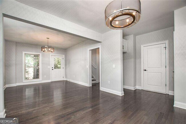 Foto del edificio - 338 7th St NE