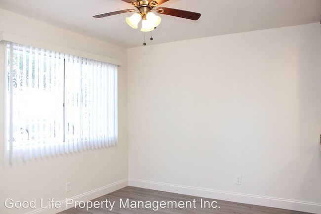 Foto del edificio - 3415 Dwight St