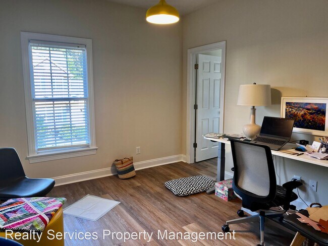 Foto del edificio - 2 br, 2 bath House - 101 Duncraig Dr Unit 214