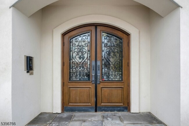 Building Photo - 50 Parmley Pl