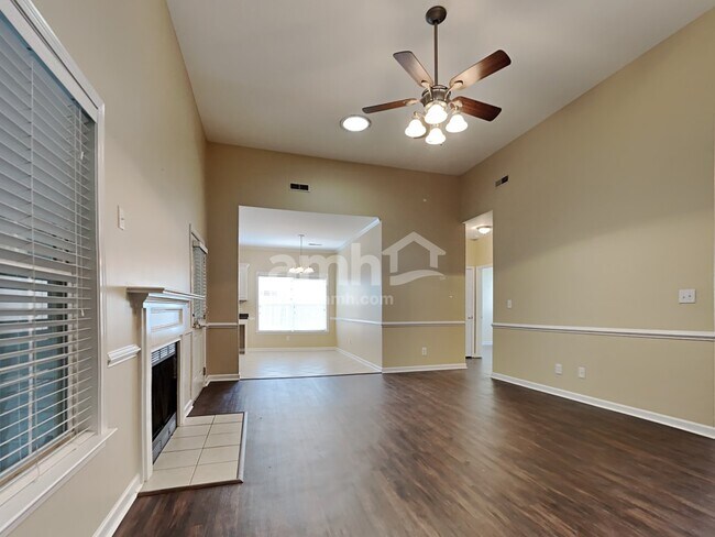 Building Photo - 7832 Lumberton Road