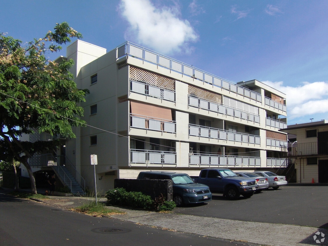 Clark Street Apartments Apartments in Honolulu, HI