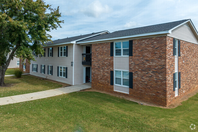 Building Photo - The Bradford Apartments