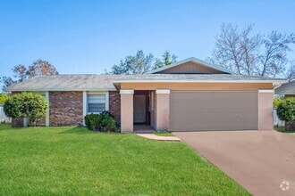 Building Photo - 908 Red Oak Ct