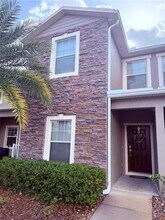 Building Photo - 2411 Willimette Dr