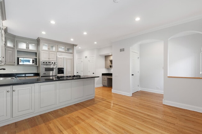 Photo - 2725 N Magnolia Ave House