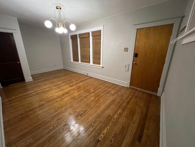 Foto del edificio - 5458 Finkman St