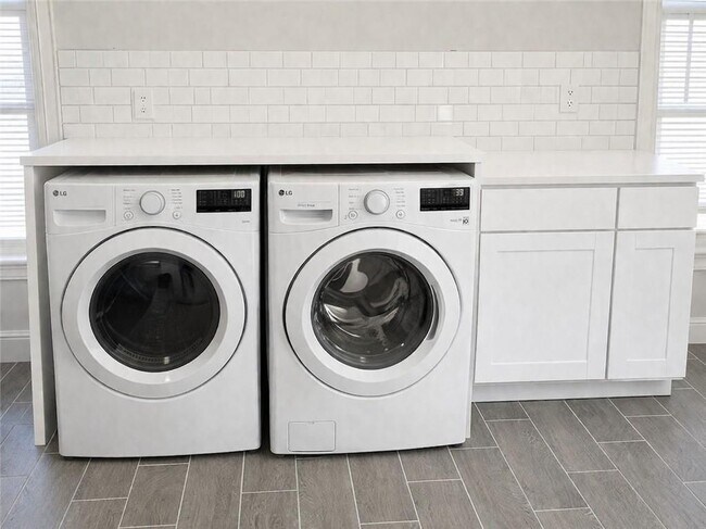 Foto del edificio - 71 E George St