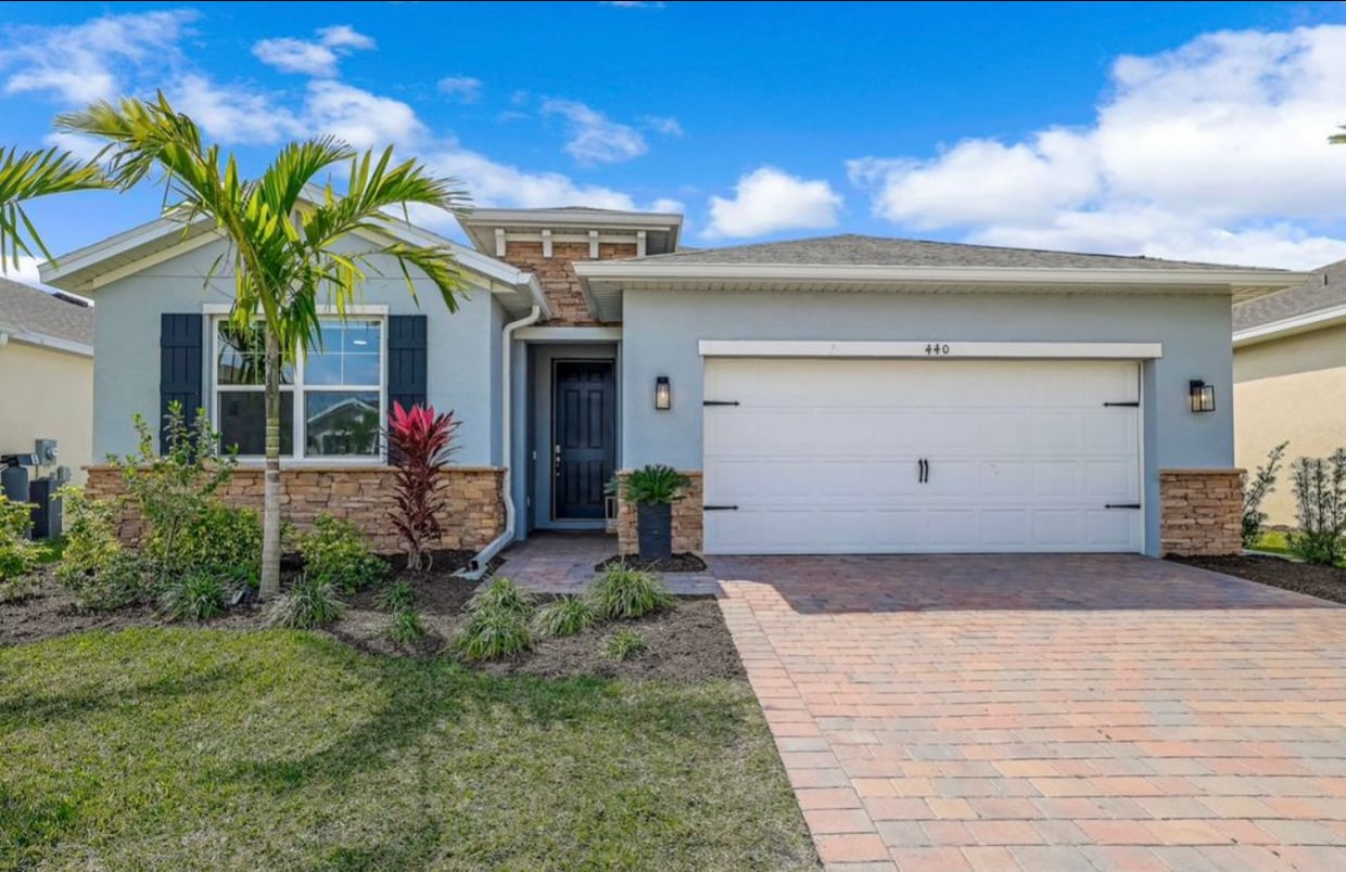 Primary Photo - 440 Coral Reef Pl