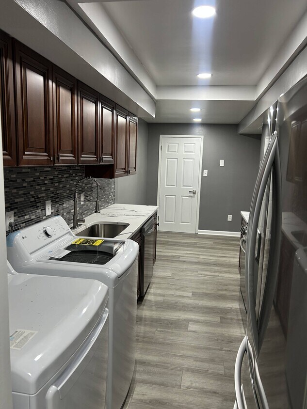 Foto principal - 10246 Prince Pl
