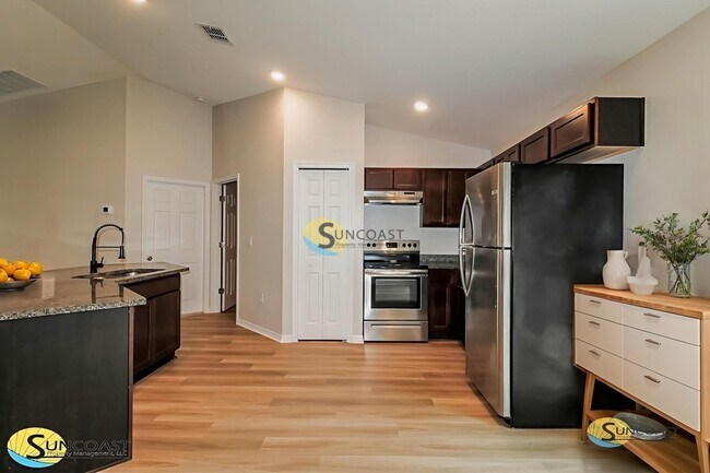 Foto del edificio - 9623 Bahia Rd