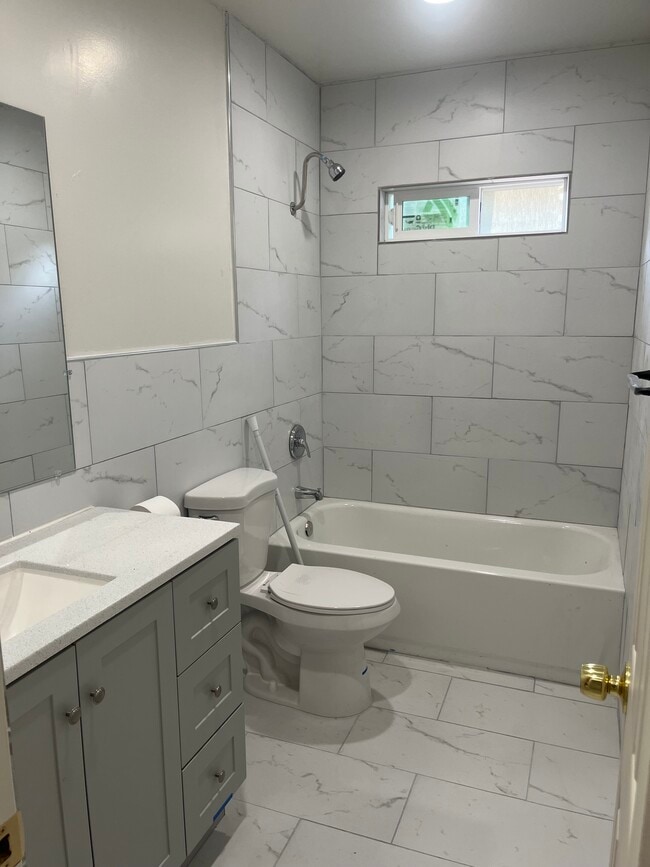 Foto del edificio - 1117 N Sycamore Ave