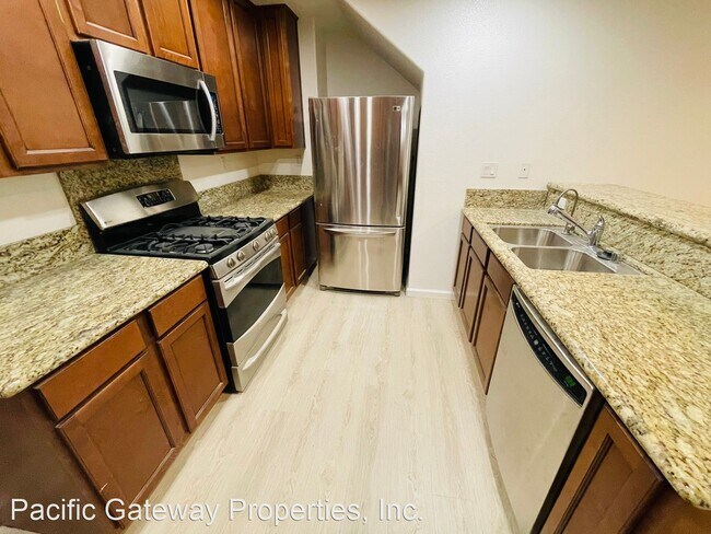 Foto del edificio - 3 br, 3 bath House - 2230 Beech Circle