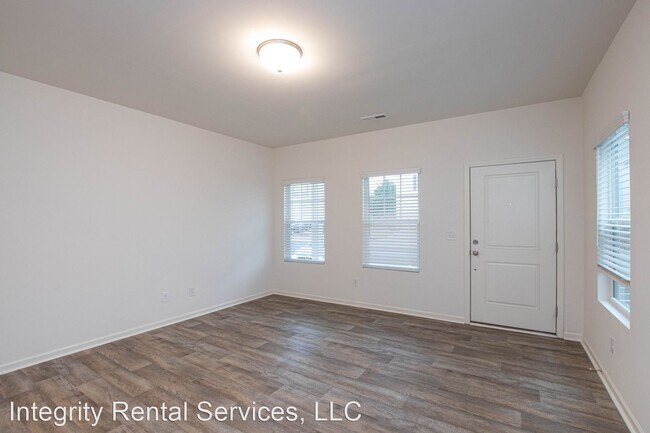 Building Photo - 2 br, 2.5 bath House - 14145 Clayborn St