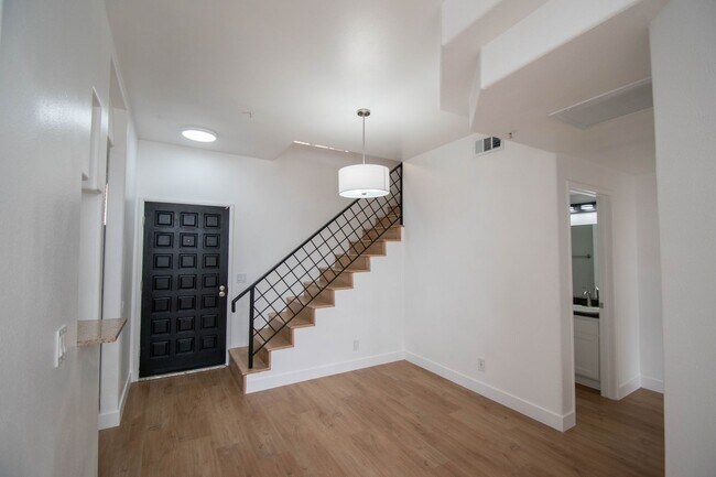 Foto del edificio - 425 N Alvarado St