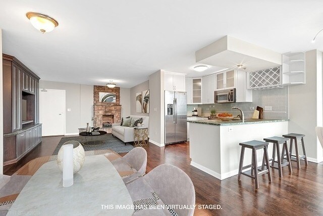Foto del edificio - 1640 Maple Ave