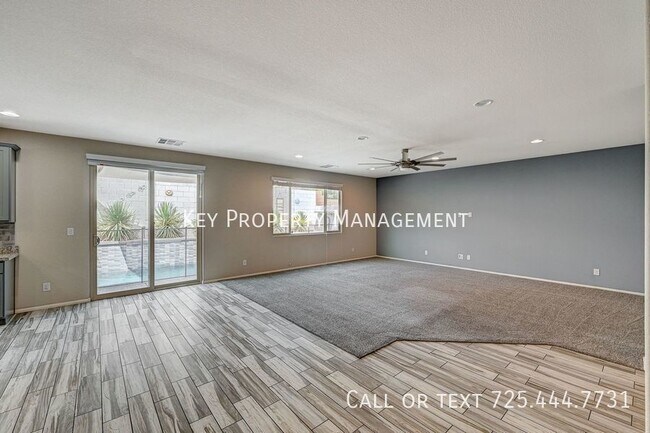 Foto del edificio - BEAUTIFUL 5 BEDROOM HOME LOCATED IN CENTEN...