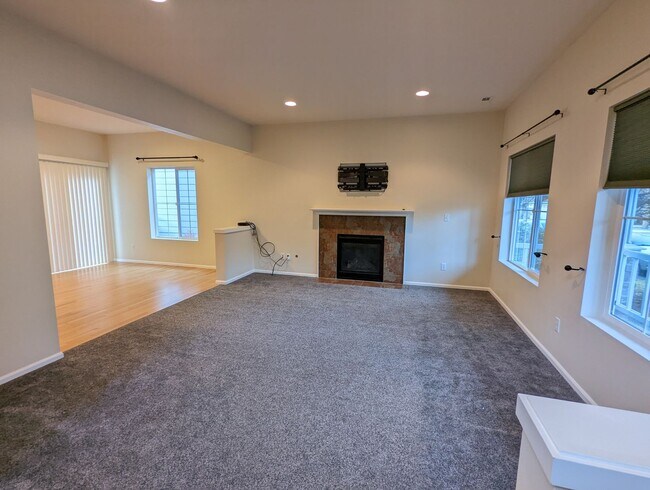 Foto del edificio - Beautiful Craftsman Home in McCormick Woods