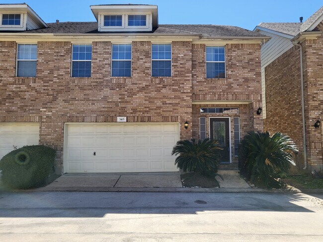 Photo - 7415 Hollister Ridge Townhome