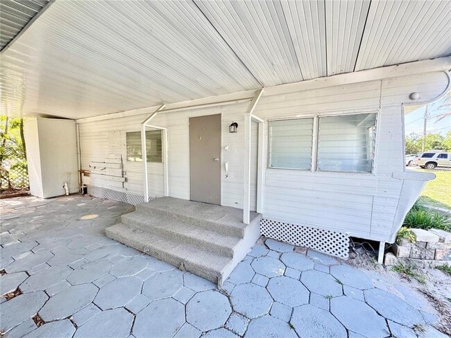 Building Photo - 162 Sapodilla St
