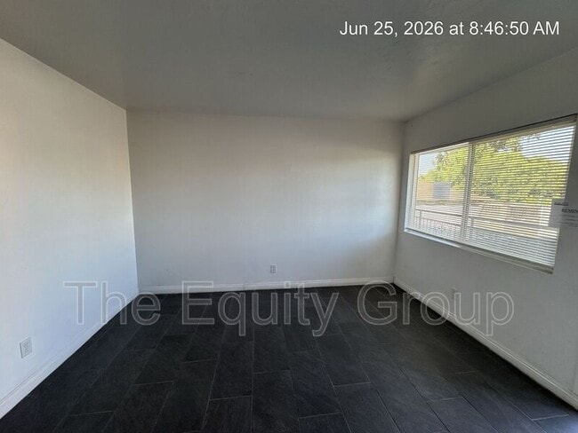 Building Photo - 510 N Encina St