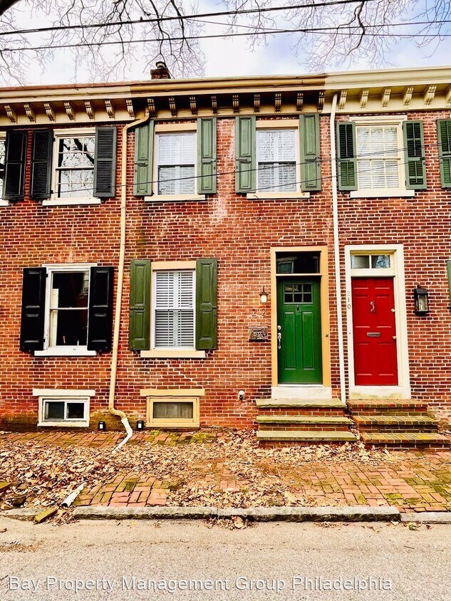 Primary Photo - 2 br, 1 bath House - 212 S Darlington St
