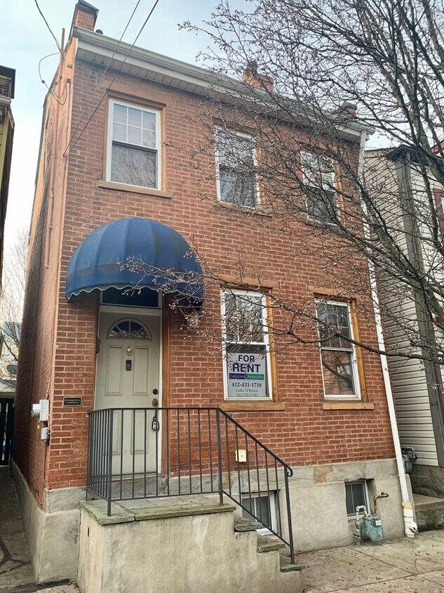 Primary Photo - 1712 Wharton St