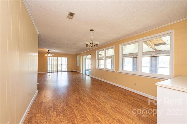 Building Photo - 5023 Addison Ln