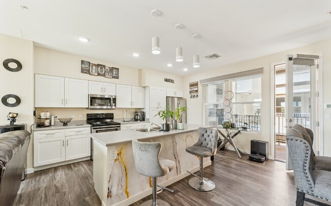 Foto del edificio - 639 W Pepper Pl
