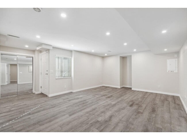 Building Photo - 8118 153a St