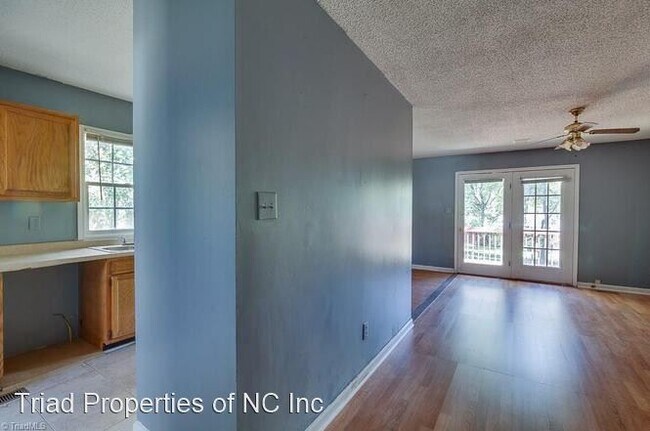 Foto del edificio - 3 br, 2 bath House - 310 4th Street