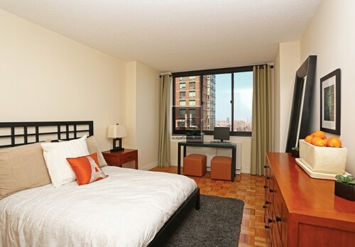 Foto del edificio - East 95th Street