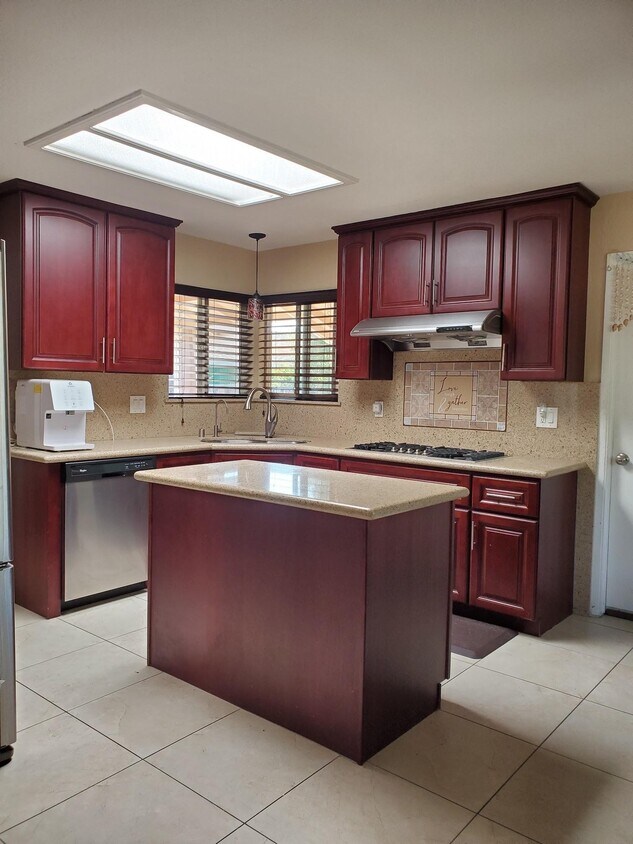 Primary Photo - 3106 Orwell Pl