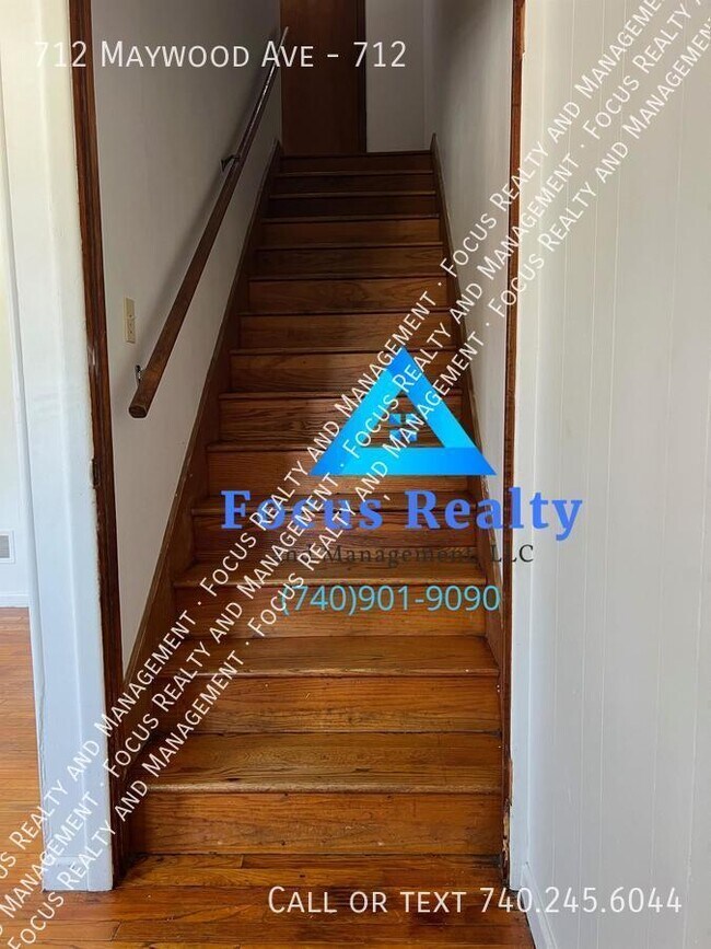 Foto del edificio - 712 Maywood Ave