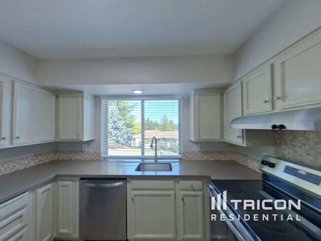 Foto del edificio - 6038 SE Alderhill Loop