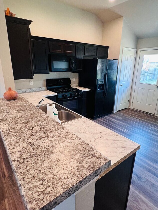 Foto principal - 5823 E 146th St S