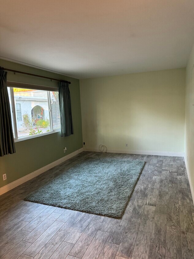 Foto principal - 5515 Sheila Ave