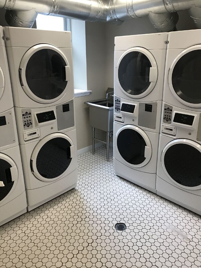 Photo - Adorable Studio in 1909 Building! Heart of Capitol Hill Apartment