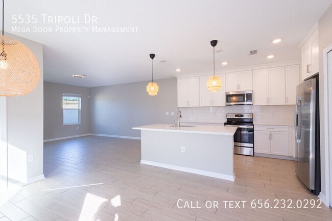 Building Photo - 5535 Tripoli Dr