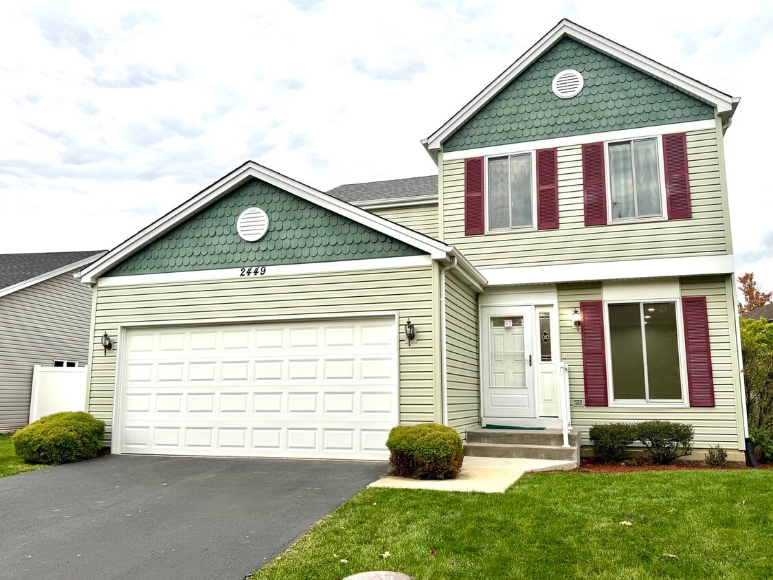 Foto principal - 2449 Carlton Dr