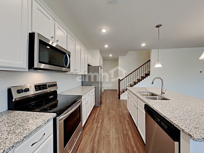Building Photo - 419 Levon Court
