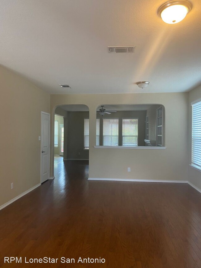 Building Photo - 3 br, 2.5 bath House - 129 Landmark Hvn