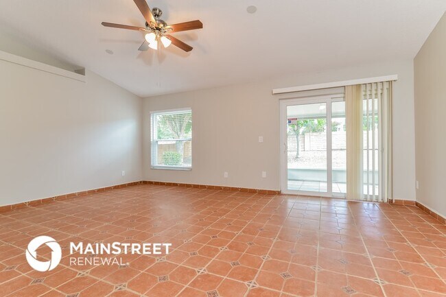 Foto del edificio - 13130 Pinyon Dr