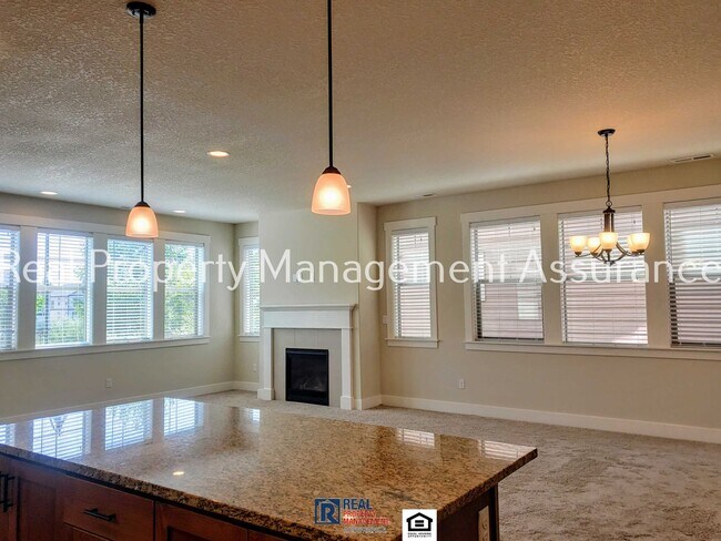 Building Photo - Charming Tudor-Style 4BR / 2.5BA Bethany Home Across from Bethany Creek Park