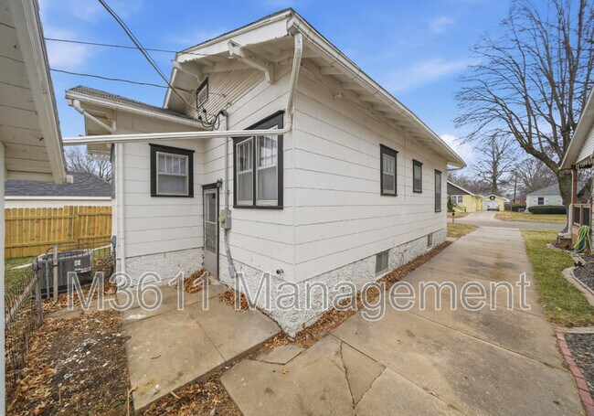 Foto del edificio - 6928 Ballard Ave