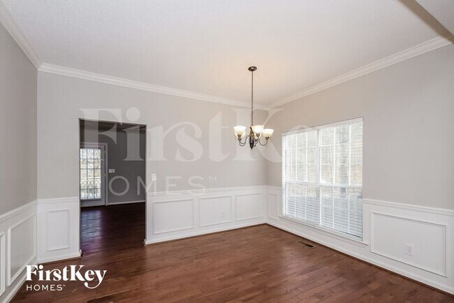 Foto del edificio - 1209 Deer Trail Rd