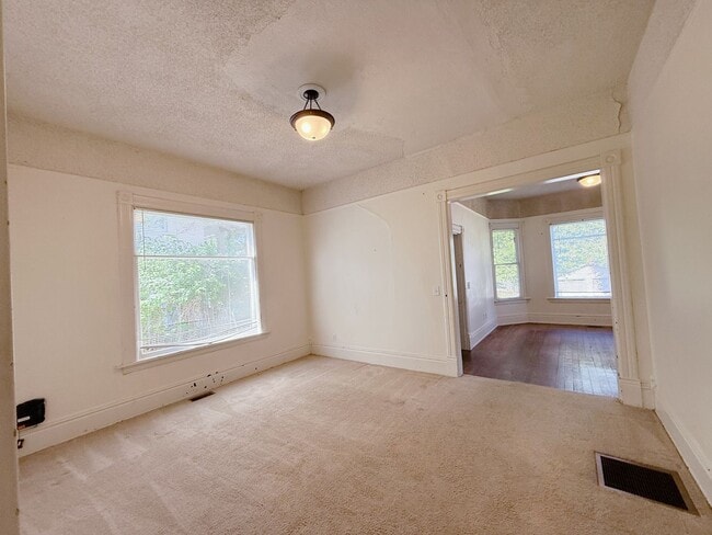 Building Photo - 1406 Franklin St