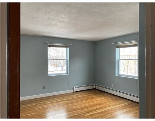 Building Photo - 39 Montvale Ave