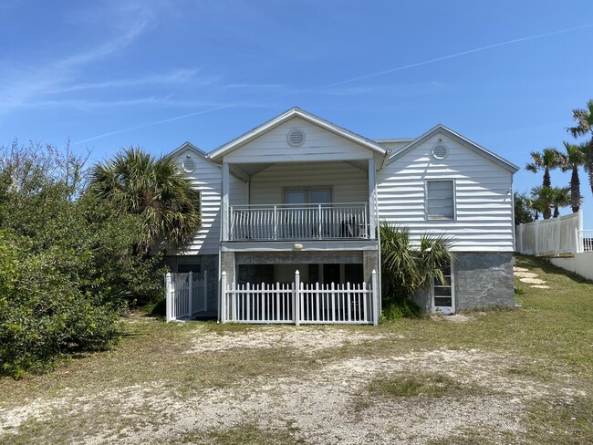 Beachfront 1 Bedroom Apartment - 2807 S Atlantic Ave