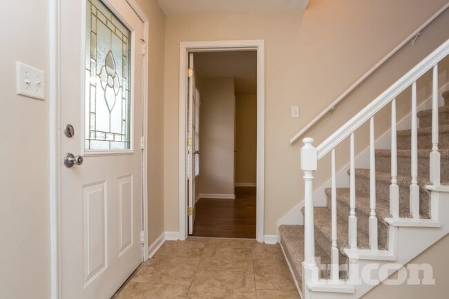 Building Photo - 1686 Underwood Dr SE